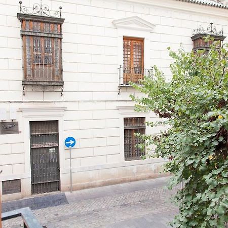 Modern & Nice Apartment. Old Town. Private Parking Σεβίλλη Εξωτερικό φωτογραφία