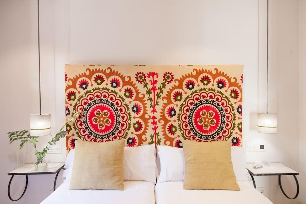 Modern & Nice Apartment. Old Town. Private Parking Σεβίλλη Εξωτερικό φωτογραφία