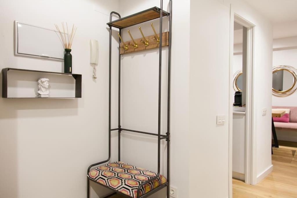 Modern & Nice Apartment. Old Town. Private Parking Σεβίλλη Εξωτερικό φωτογραφία
