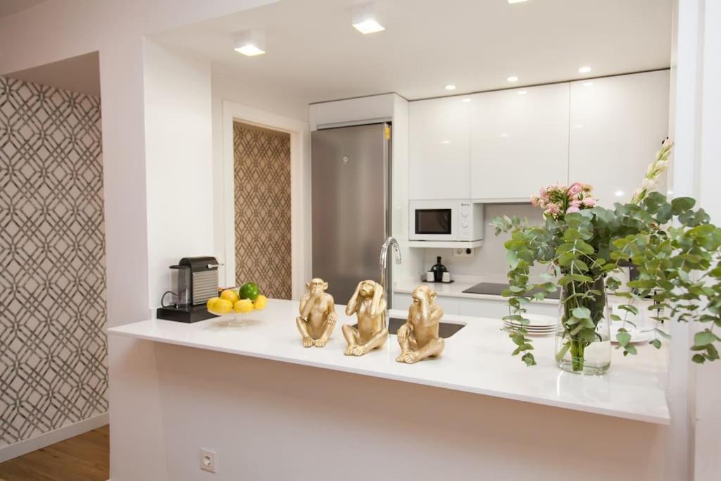 Modern & Nice Apartment. Old Town. Private Parking Σεβίλλη Εξωτερικό φωτογραφία